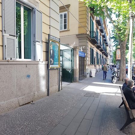 Casa Vacanze - Casa Luciana Style - Vomero Napoli Esterno foto