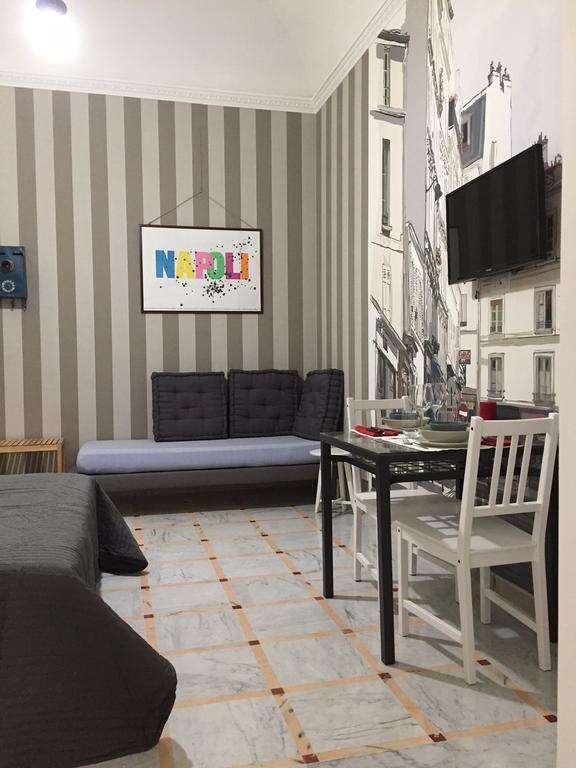 Casa Vacanze - Casa Luciana Style - Vomero Napoli Esterno foto