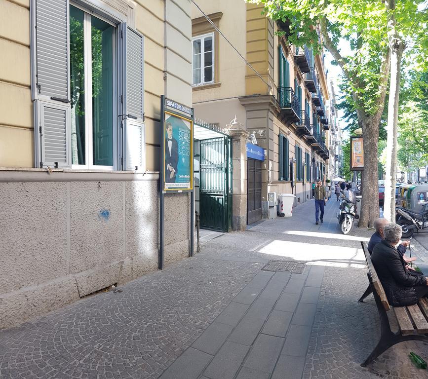 Casa Vacanze - Casa Luciana Style - Vomero Napoli Esterno foto